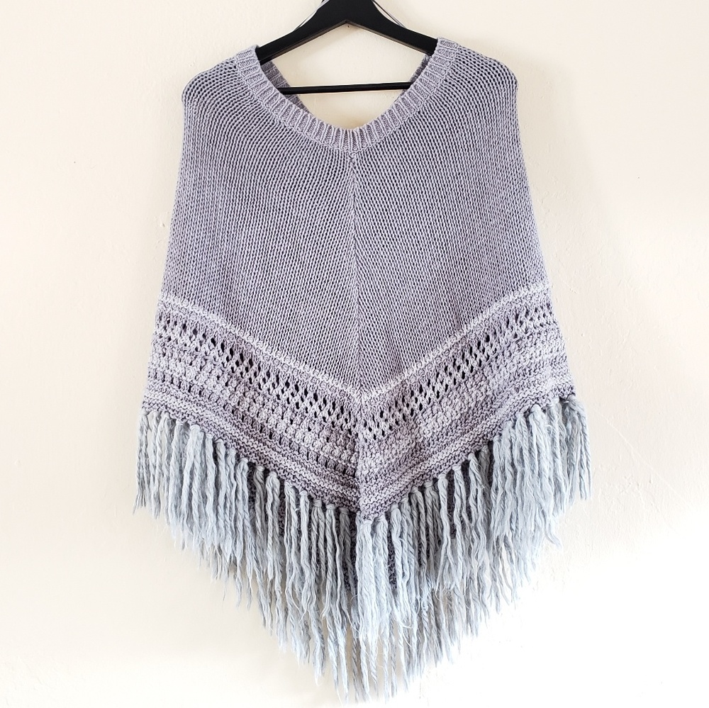 Beautiful Thick Woven Grey Poncho